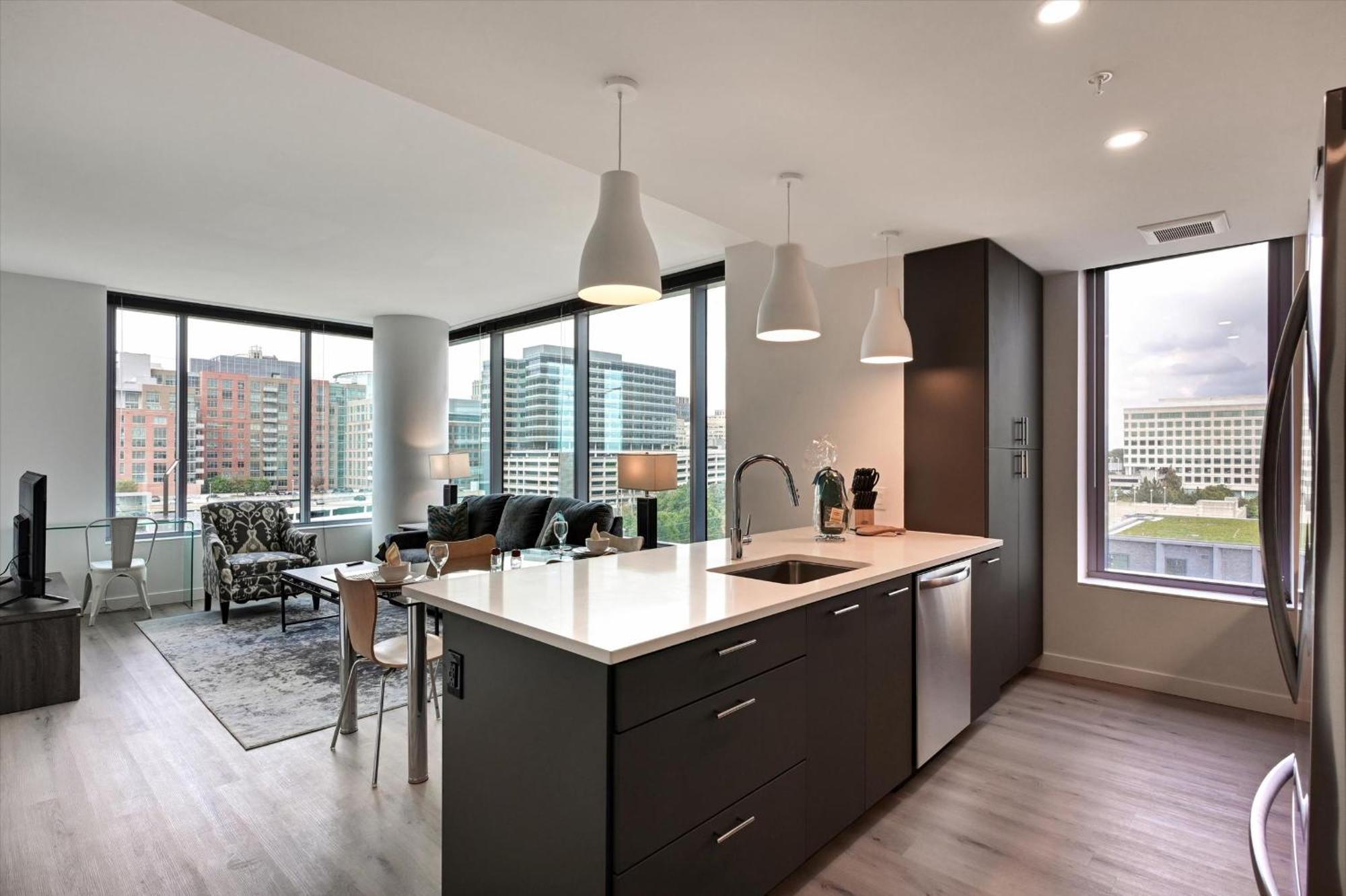 Global Luxury Suites At Town Center 레스튼 외부 사진