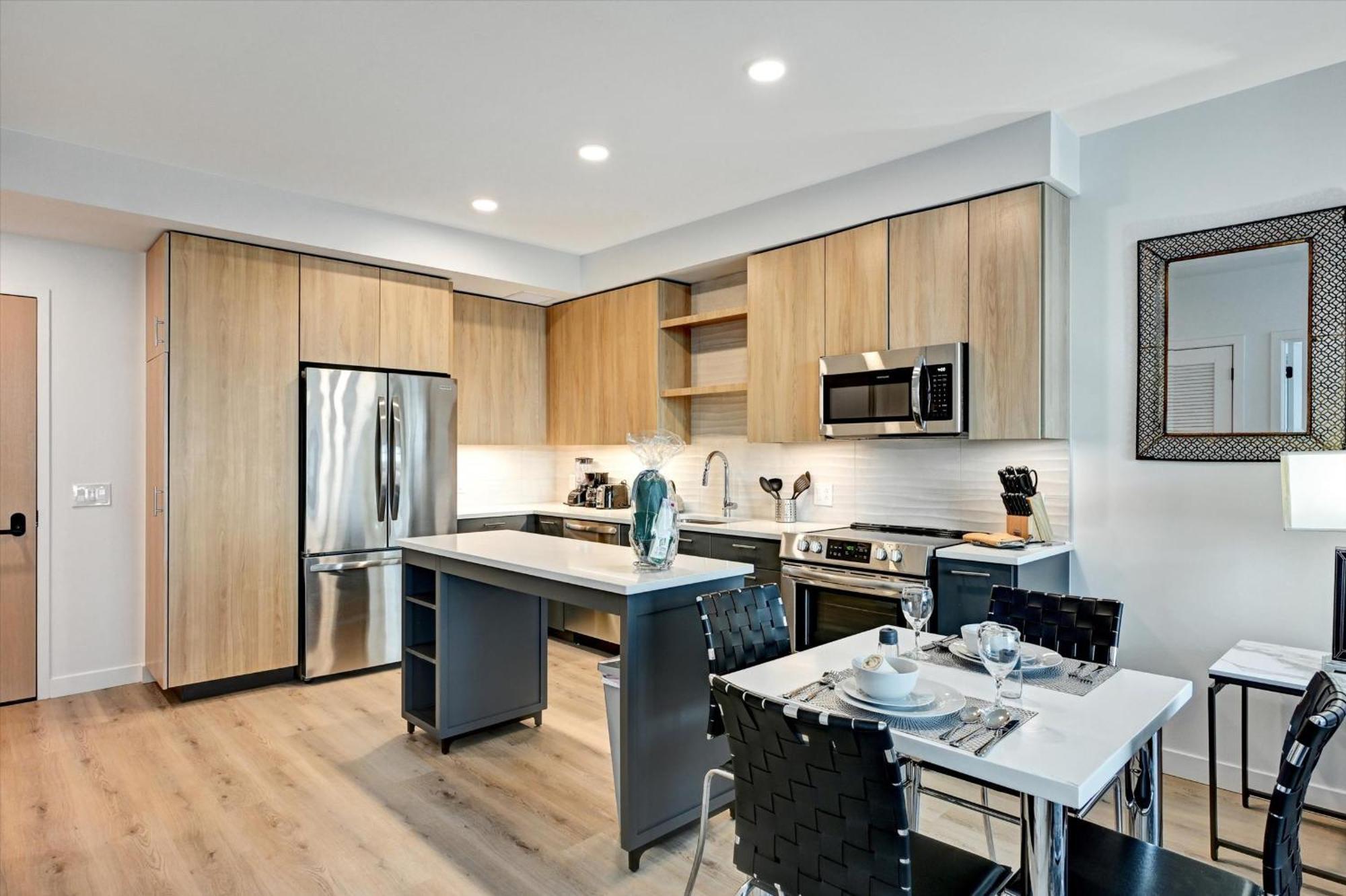 Global Luxury Suites At Town Center 레스튼 외부 사진